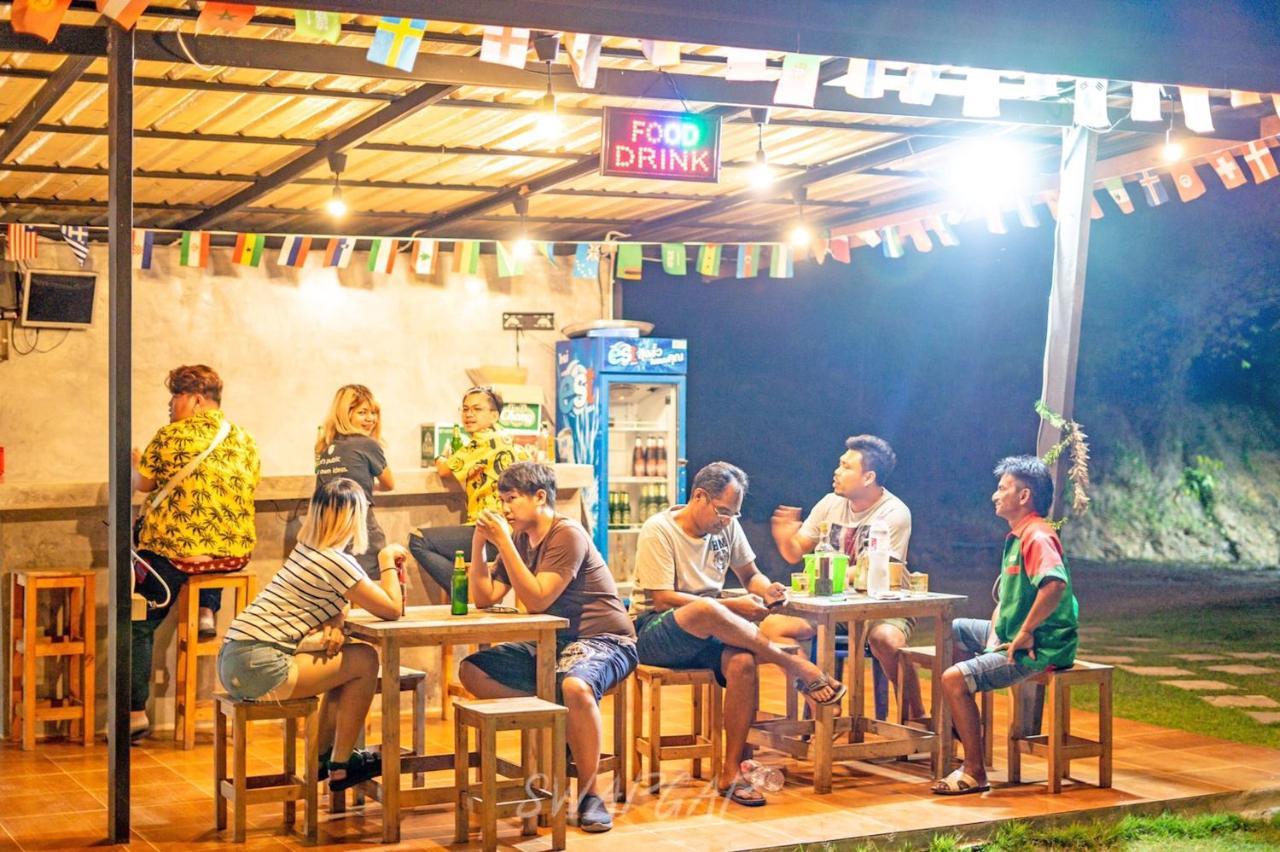 Takhun Mountain View Bed and Breakfast Ban Tha Khun Exteriör bild